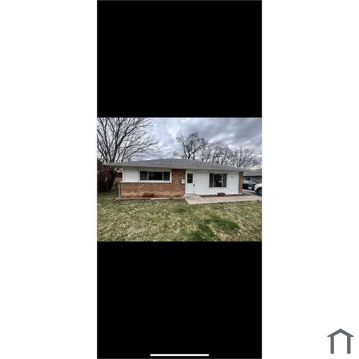 366 Blackhawk Dr
