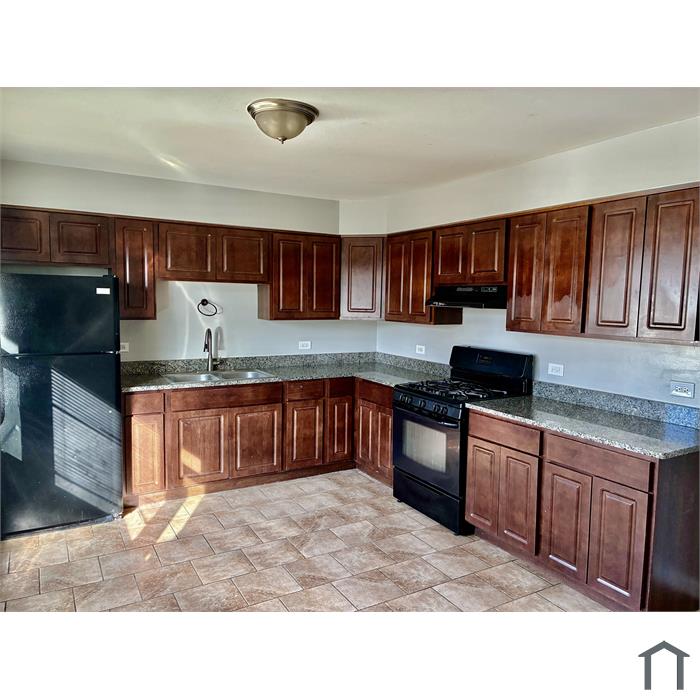 1235 King Cir