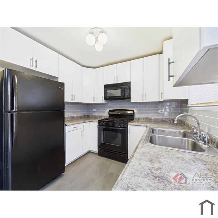 17681 Country Club Ln