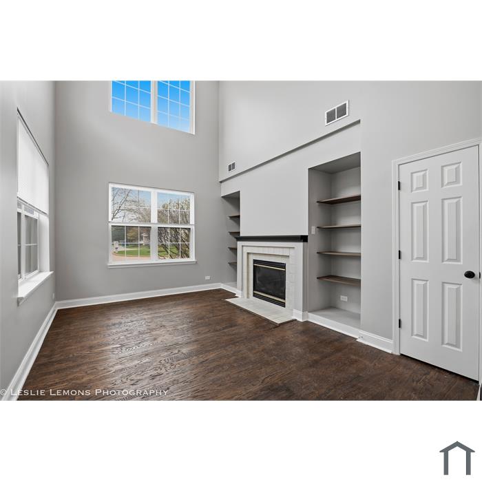 2233 Hillsboro Ct