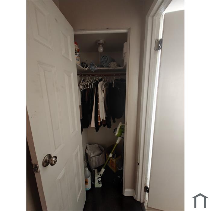 405 Austin St