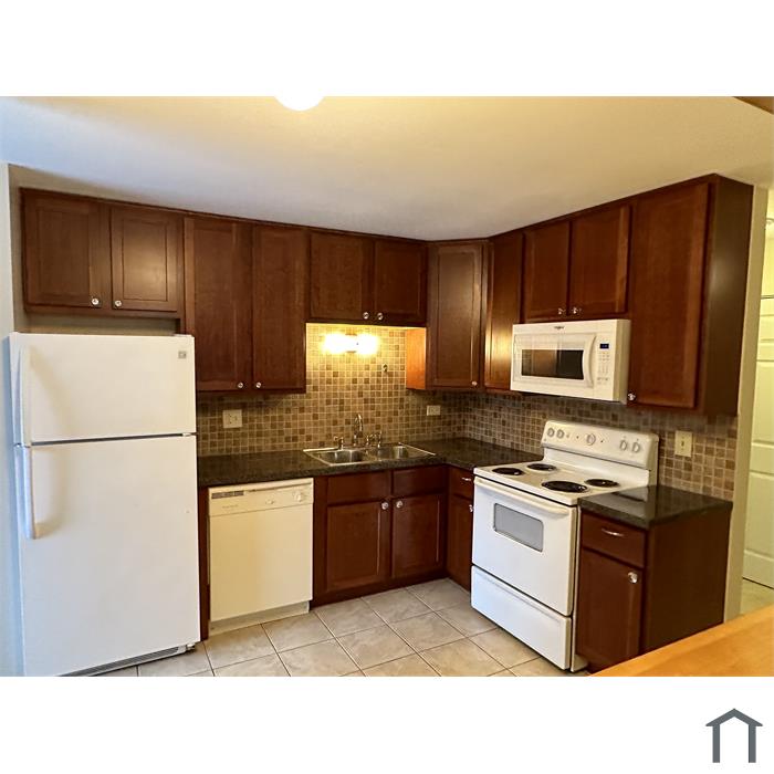 2 Bedroom Apartment 2300 Beau Monde Ln in Lisle IL