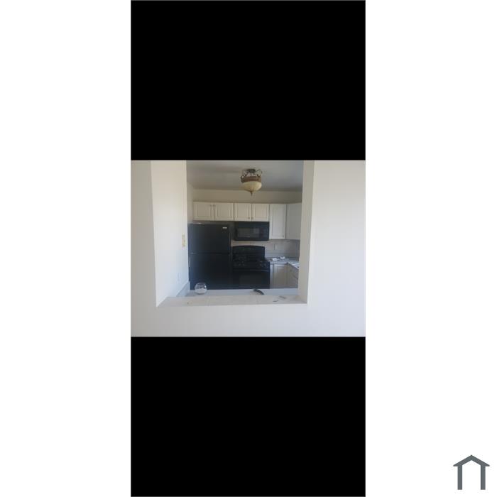 1824 Country Hills Dr