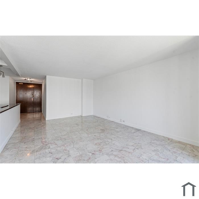 360 E Randolph St