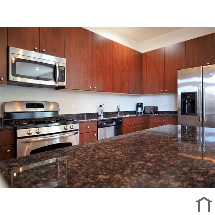 562 W 16th St
