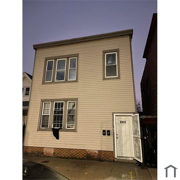 8822 S Houston Ave