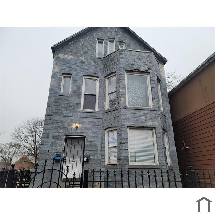 8109 S Muskegon Ave