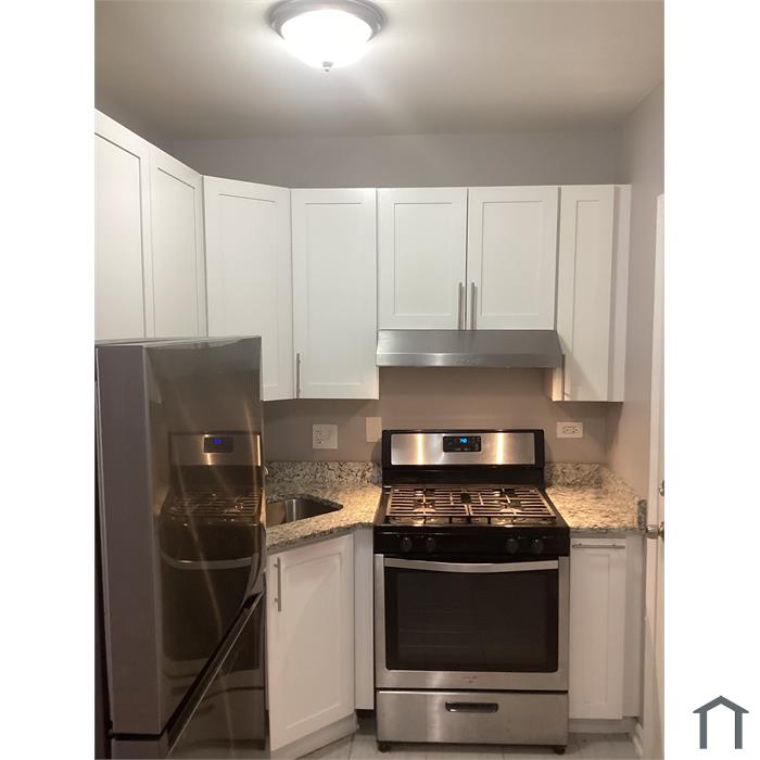 1131 E 79th Pl