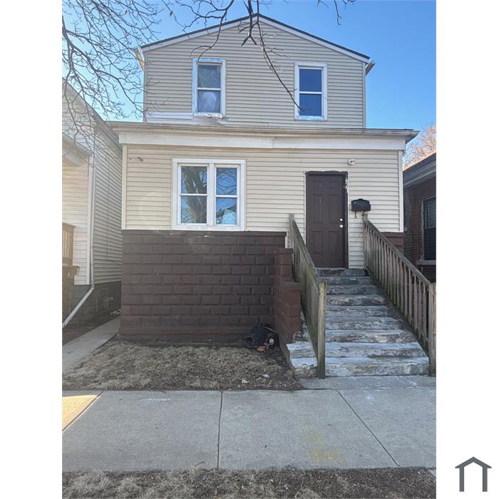 627 E 88th Pl