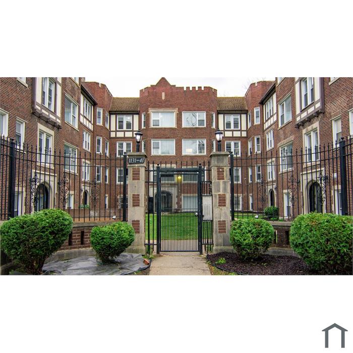 1141 E 79th Pl
