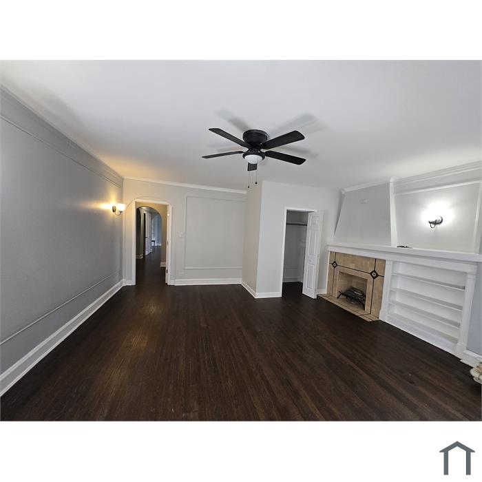 8114 S Drexel Ave