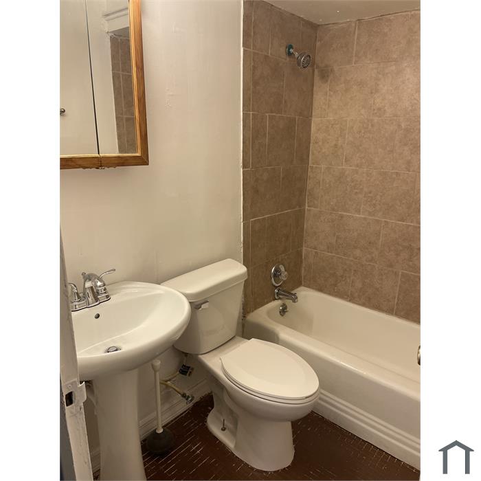 1814 W 79th St APT 209 Chicago IL 60620