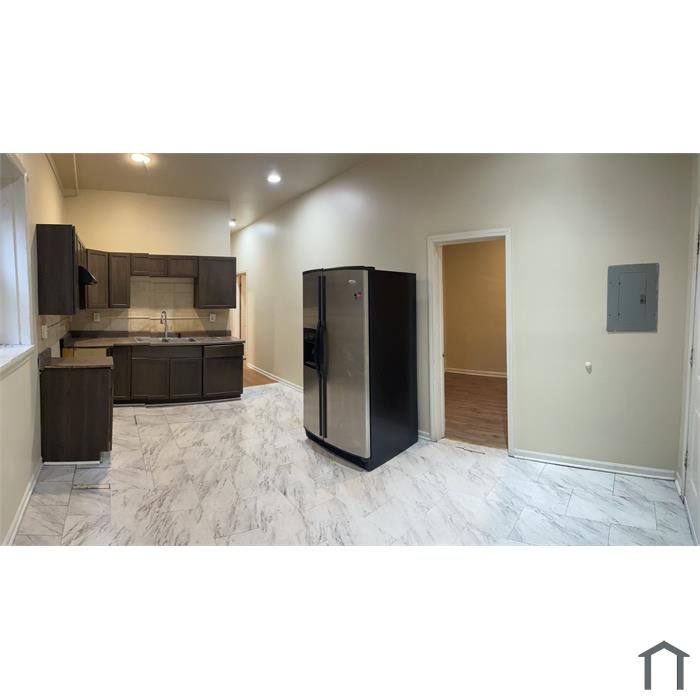 1302 S Spaulding Ave