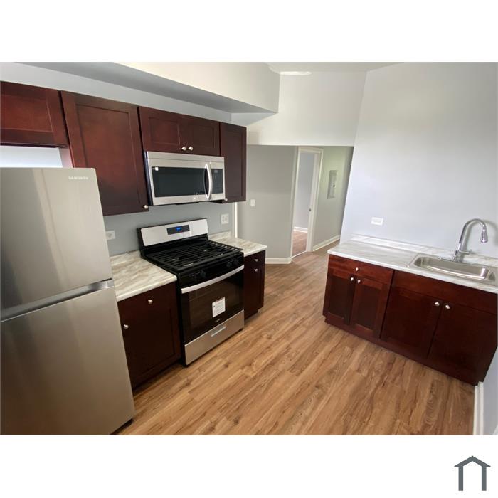 121 N Kostner Ave