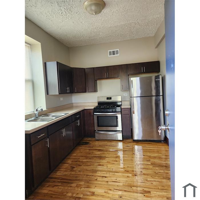 3540 W Jackson Blvd
