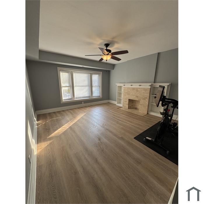 4354 W Washington Blvd