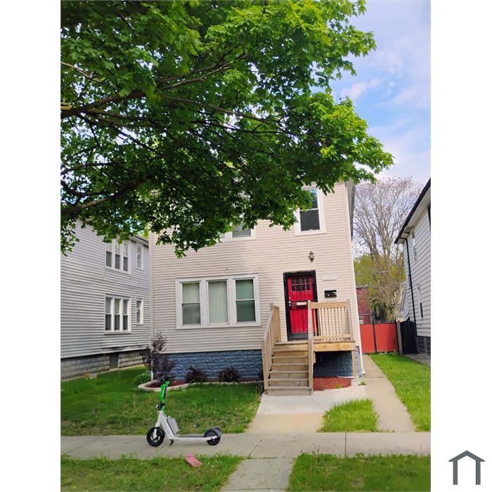 12037  S LaSalle St