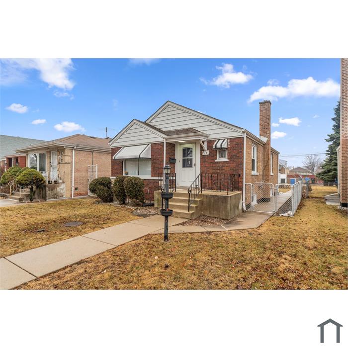 5251 S Hamlin Ave
