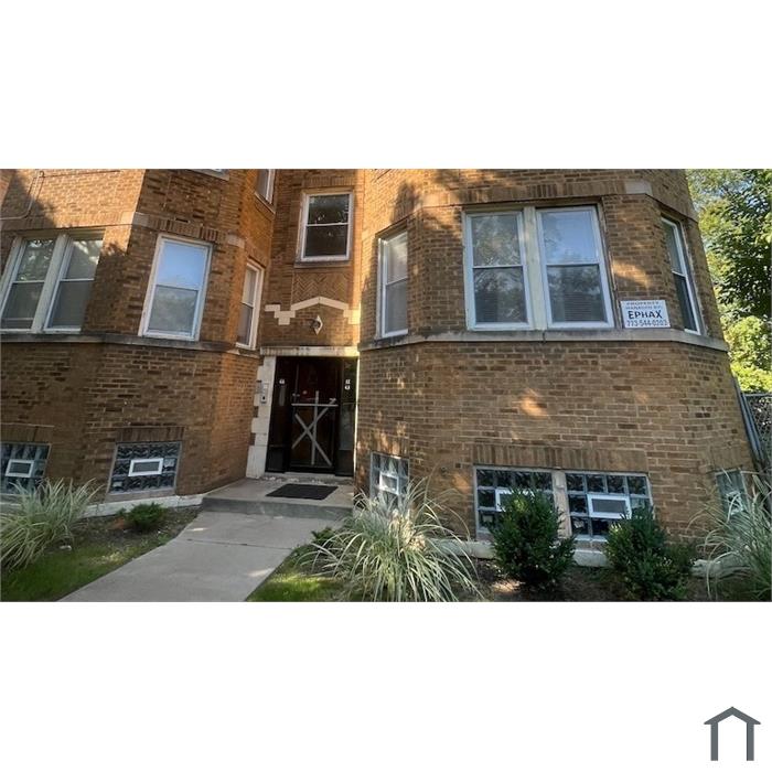 6920 S Vernon Ave