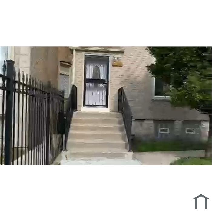 6735 S Eberhart Ave