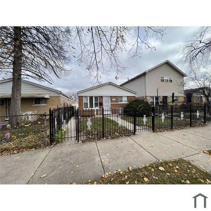 3 Bedroom Houses for rent in Chicago, IL