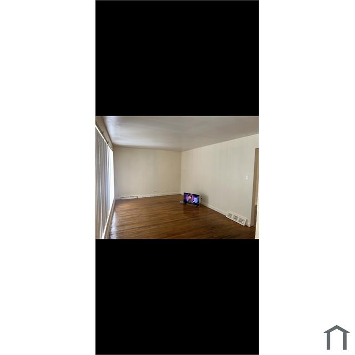 4537 S La Crosse Ave