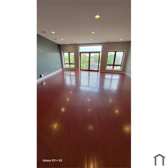 5720 W. Grand Ave