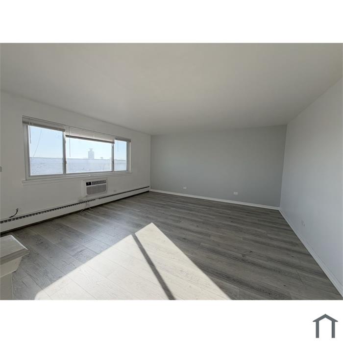 2033 W 111th St