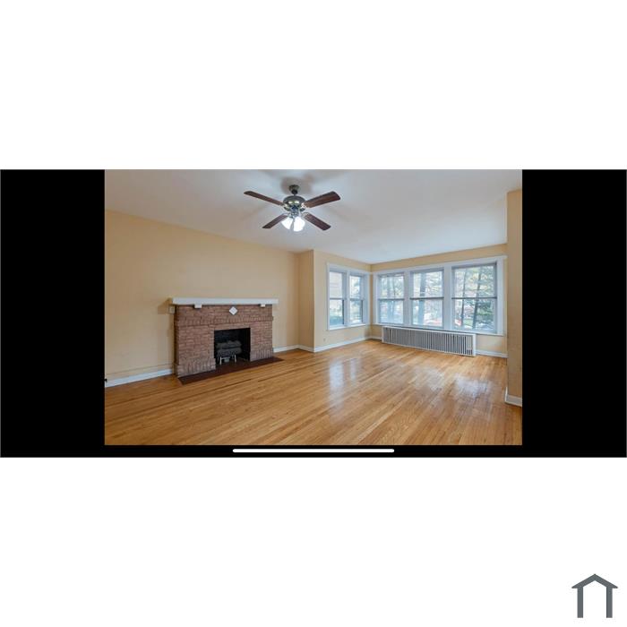 2139 W Touhy Ave