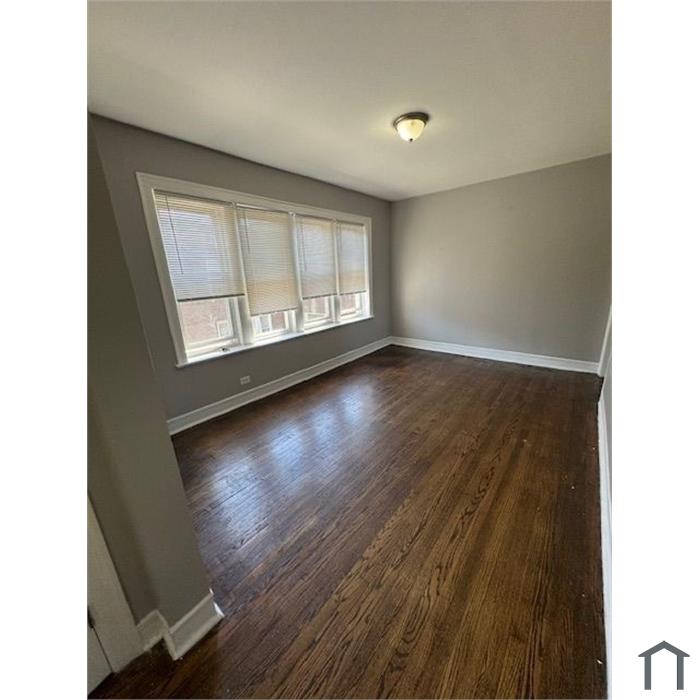 1949 E 73rd Pl