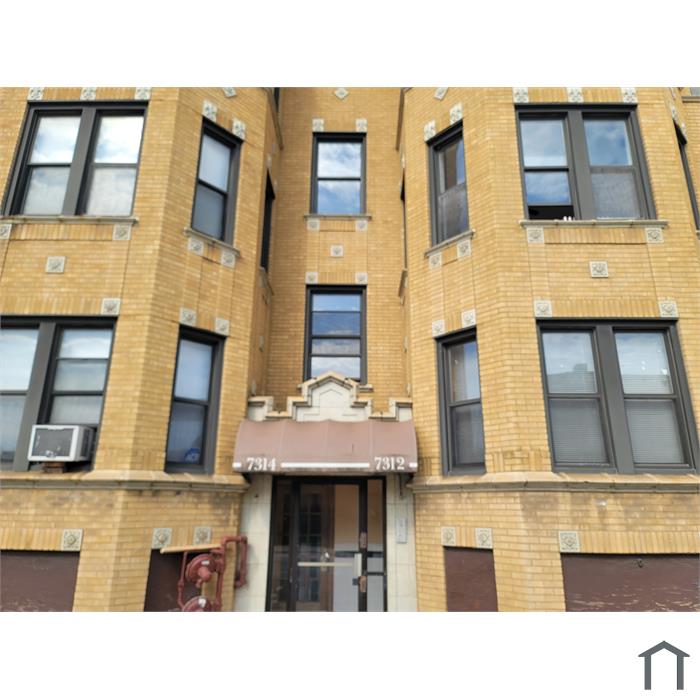 7314 S Jeffery Blvd