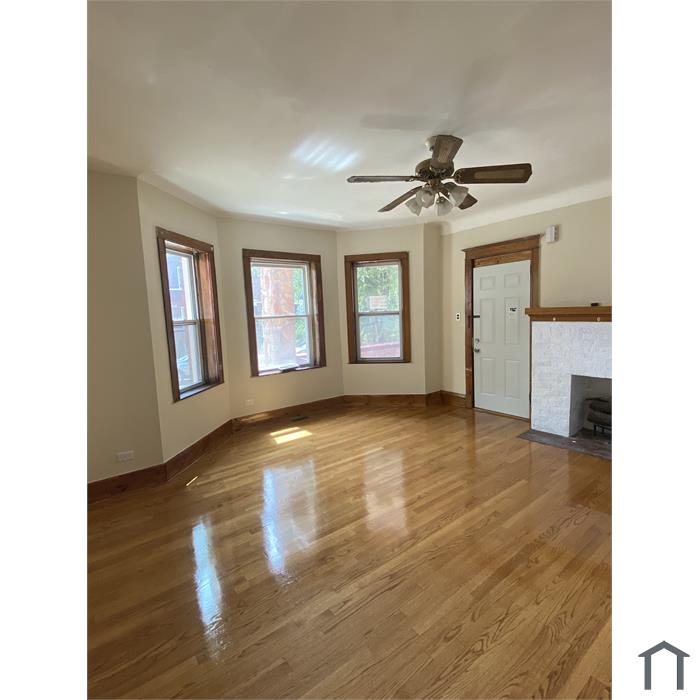 5354 W Iowa St