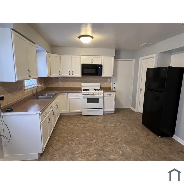 3535 W 79th St