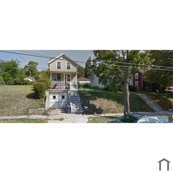 742 W Homer St