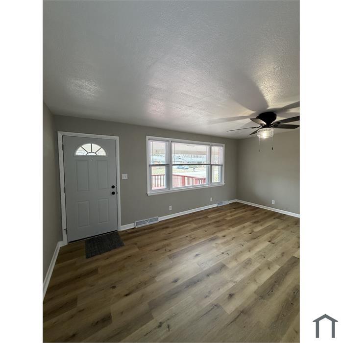 2213 Roland Dr