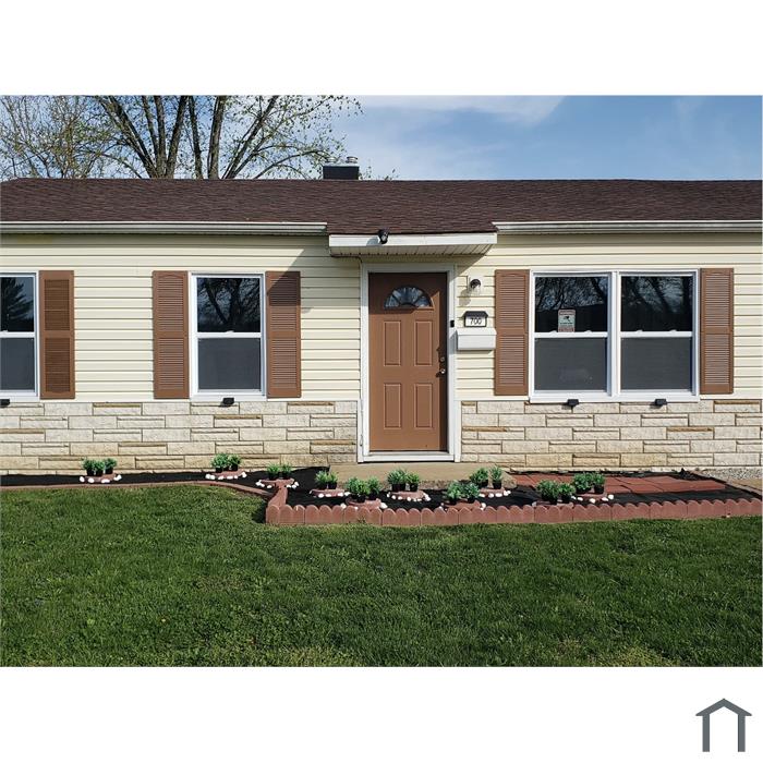 700 Saint Barbara Ln