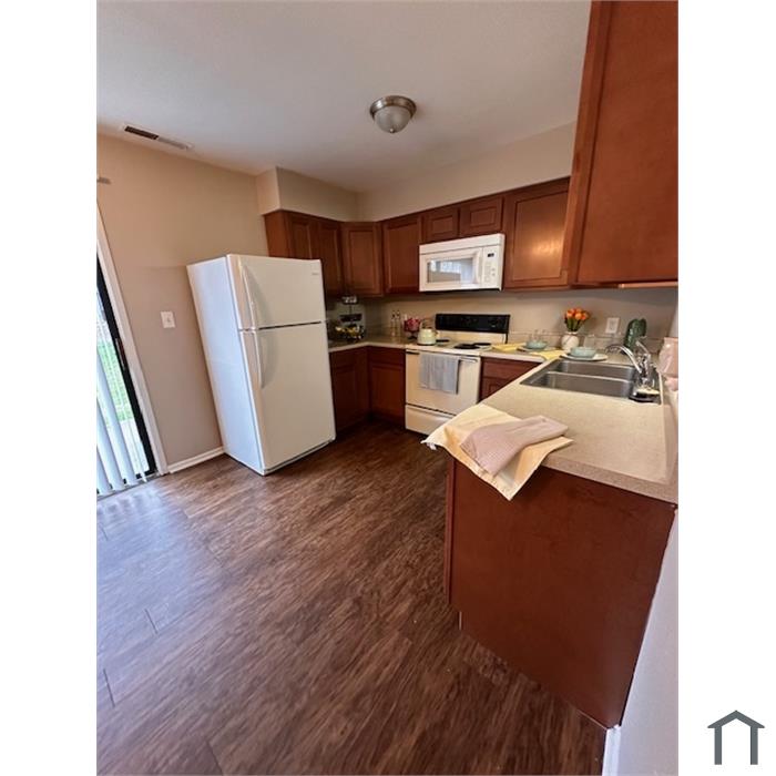 3634 Oaklawn Dr