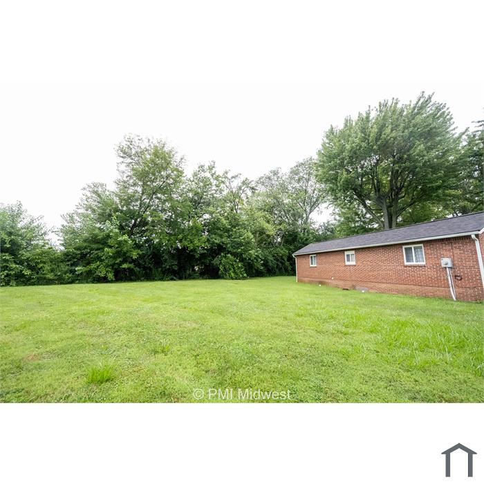 2142 W US Highway 40