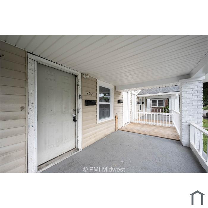 802 N Lasalle St