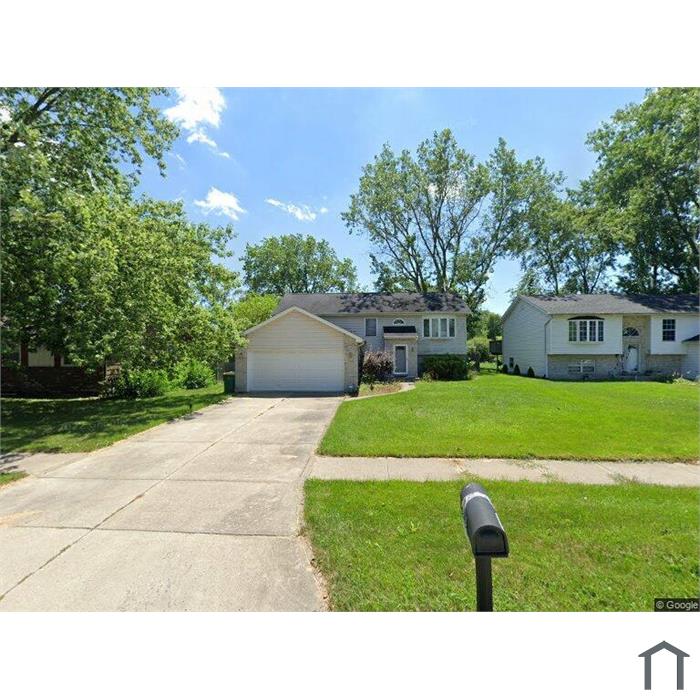 3 Bedroom Single Family House 2415 W 61St Pl in Merrillville, IN