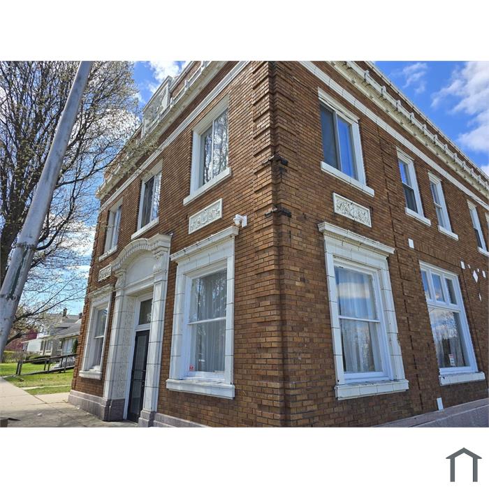 1601 Kemble Ave