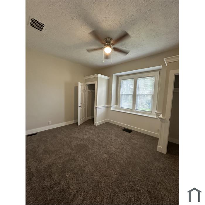 2903 S Elm St