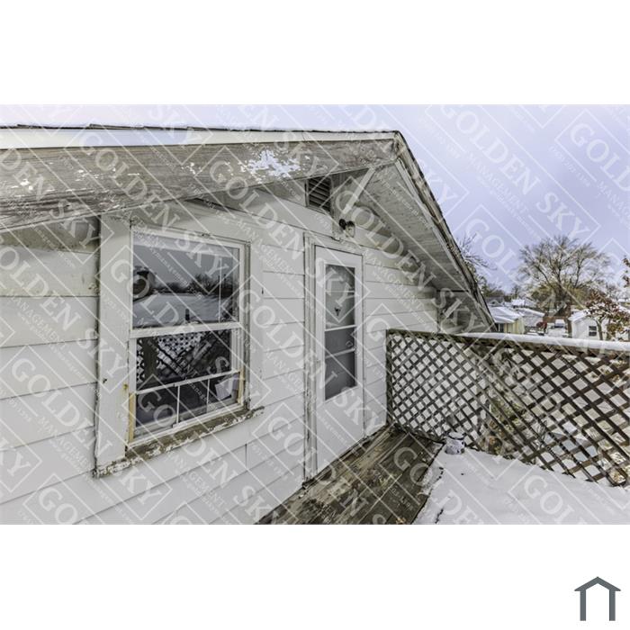 219 W Memorial Dr