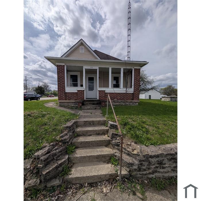 1019 Parry St