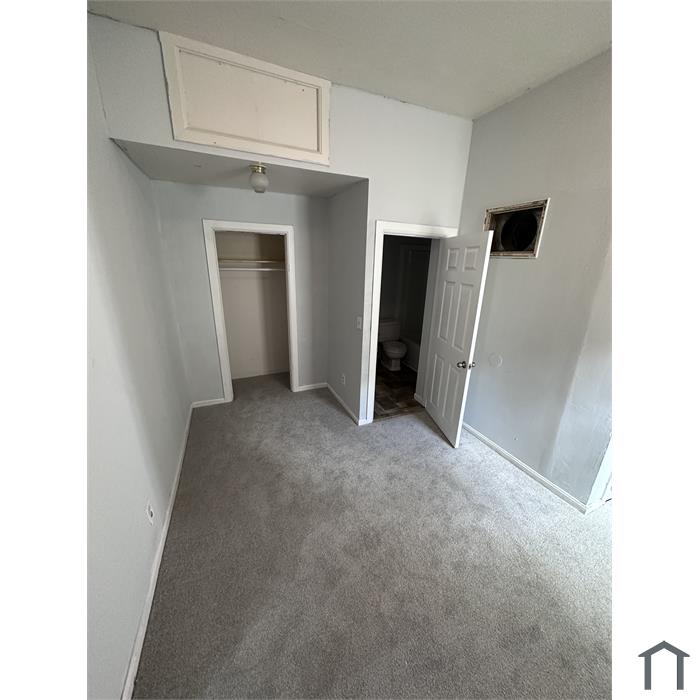 1307 Harriet St
