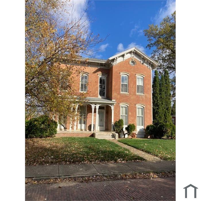 102 E Powell Ave