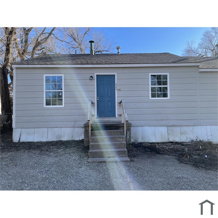 2633 S Fees St