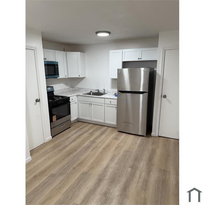 2301 S Saint Clair Ave