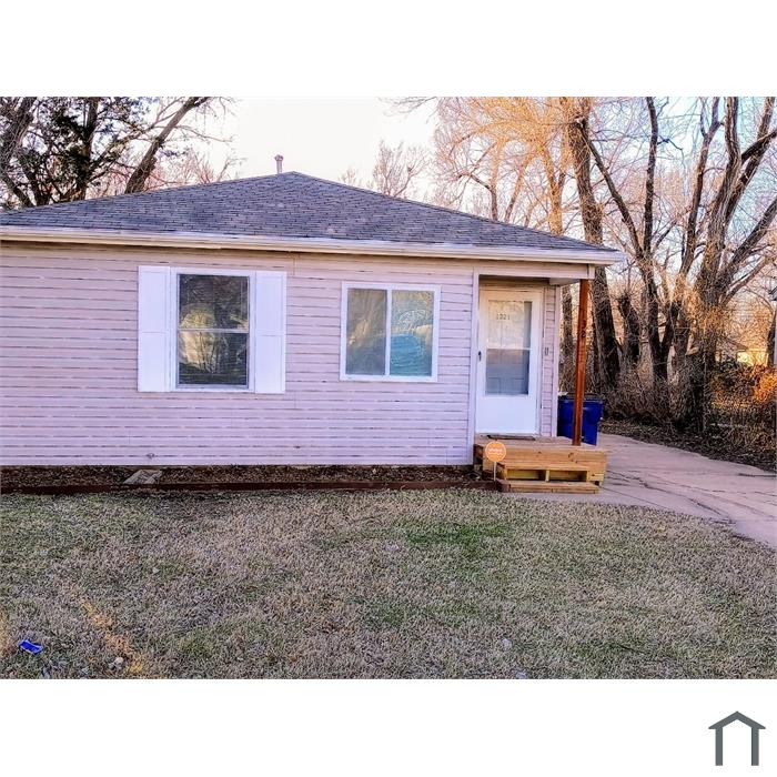 1321 S Saint Clair Ave
