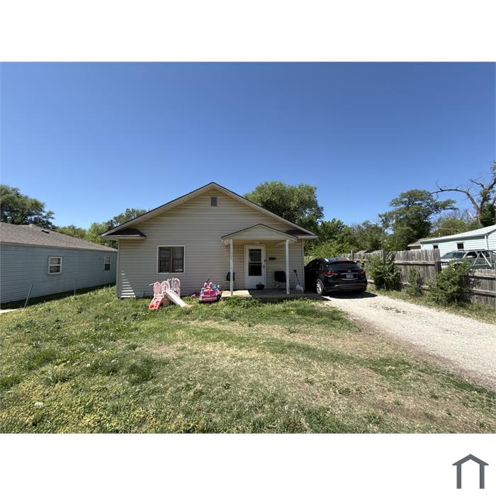 1223 N Chautauqua Ave
